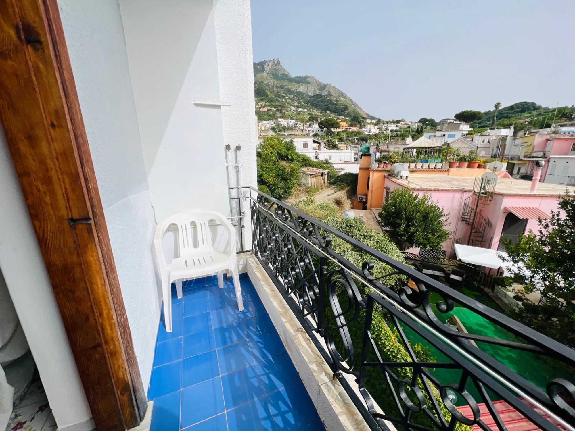 Villa Thomas Bb Conduzione Familiare Forio di Ischia Стая снимка