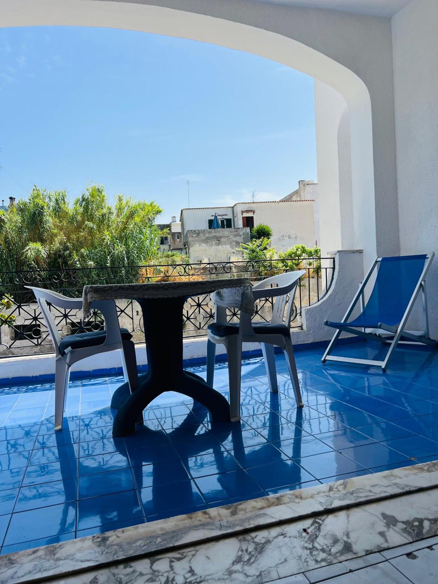 Villa Thomas Bb Conduzione Familiare Forio di Ischia Стая снимка