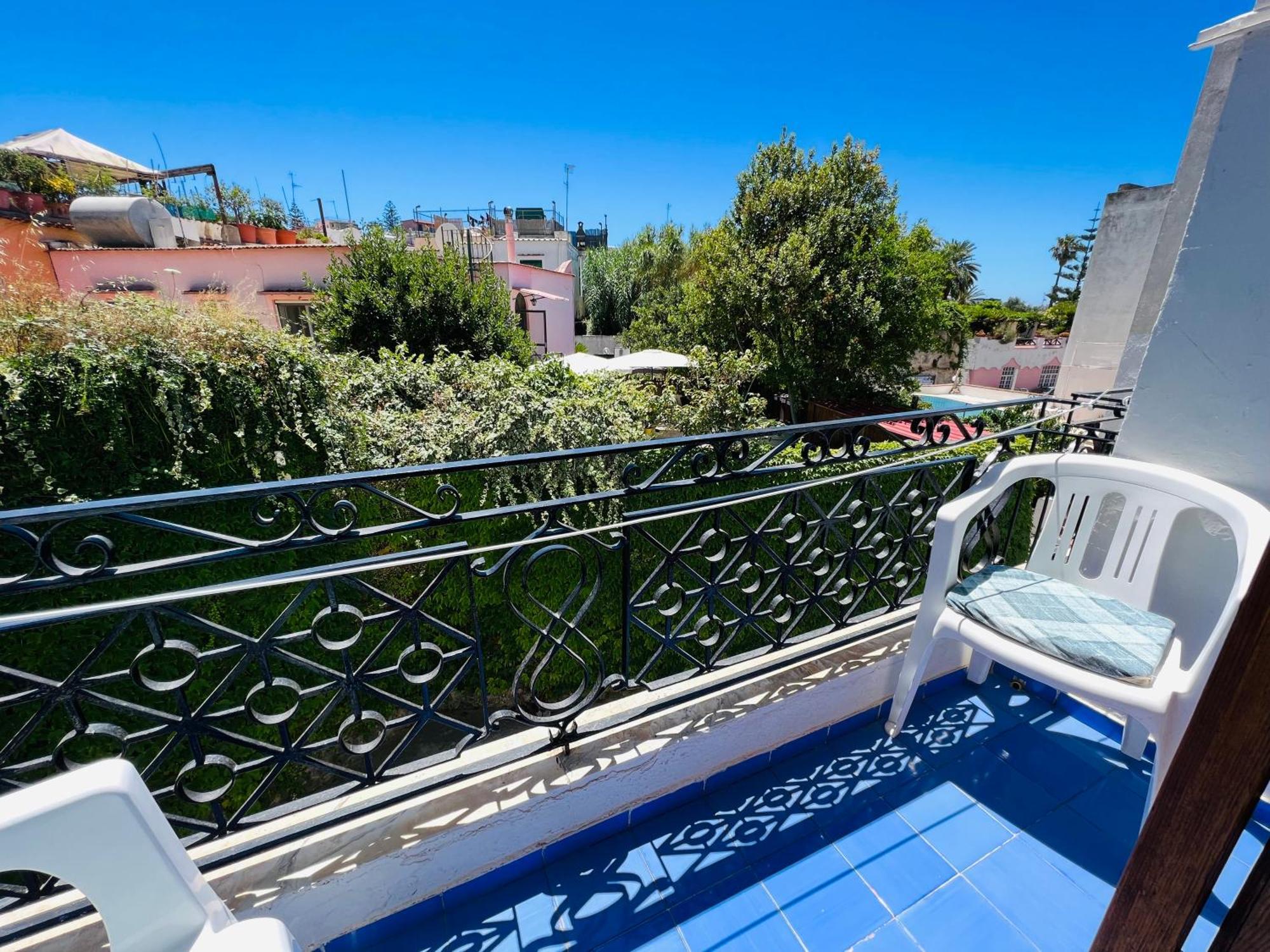 Villa Thomas Bb Conduzione Familiare Forio di Ischia Екстериор снимка