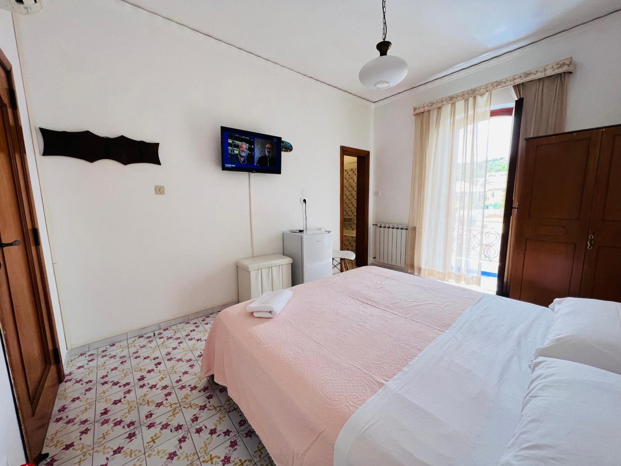 Villa Thomas Bb Conduzione Familiare Forio di Ischia Екстериор снимка